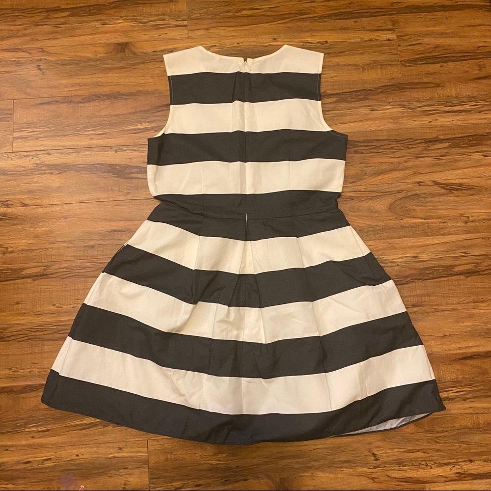 GAP Navy and White Stripped Dress with pockets - Picture 6 of 8